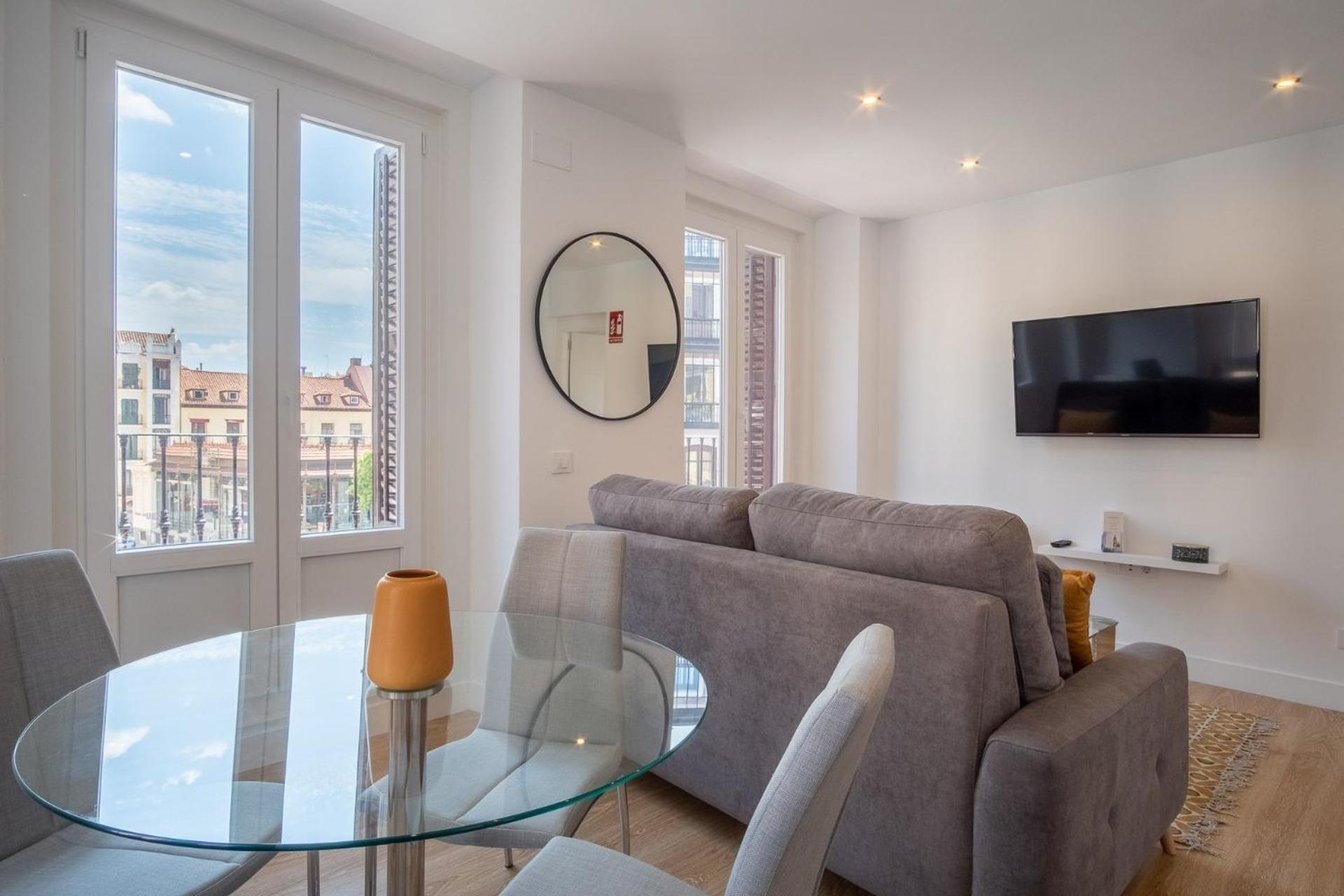 Charming Apartment For 4 Steps Away From Mercado De San Miguel , Calle Mayor IV Madrid Luaran gambar